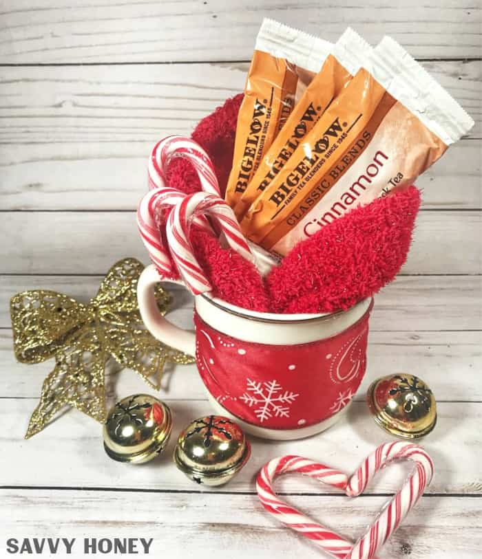 4 Easy DIY Dollar Tree Gifts For Christmas Under $2 | Diy christmas gifts  cheap, Diy dollar tree gifts, Dollar tree gifts