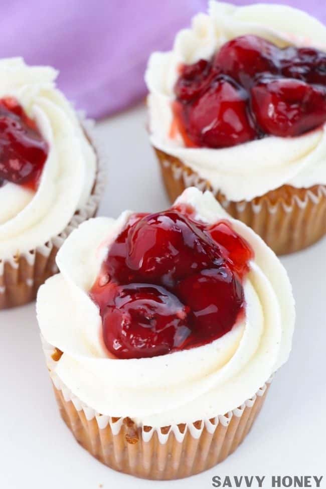 Easy Cherry Pie Cupcakes With Canned Pie Filling