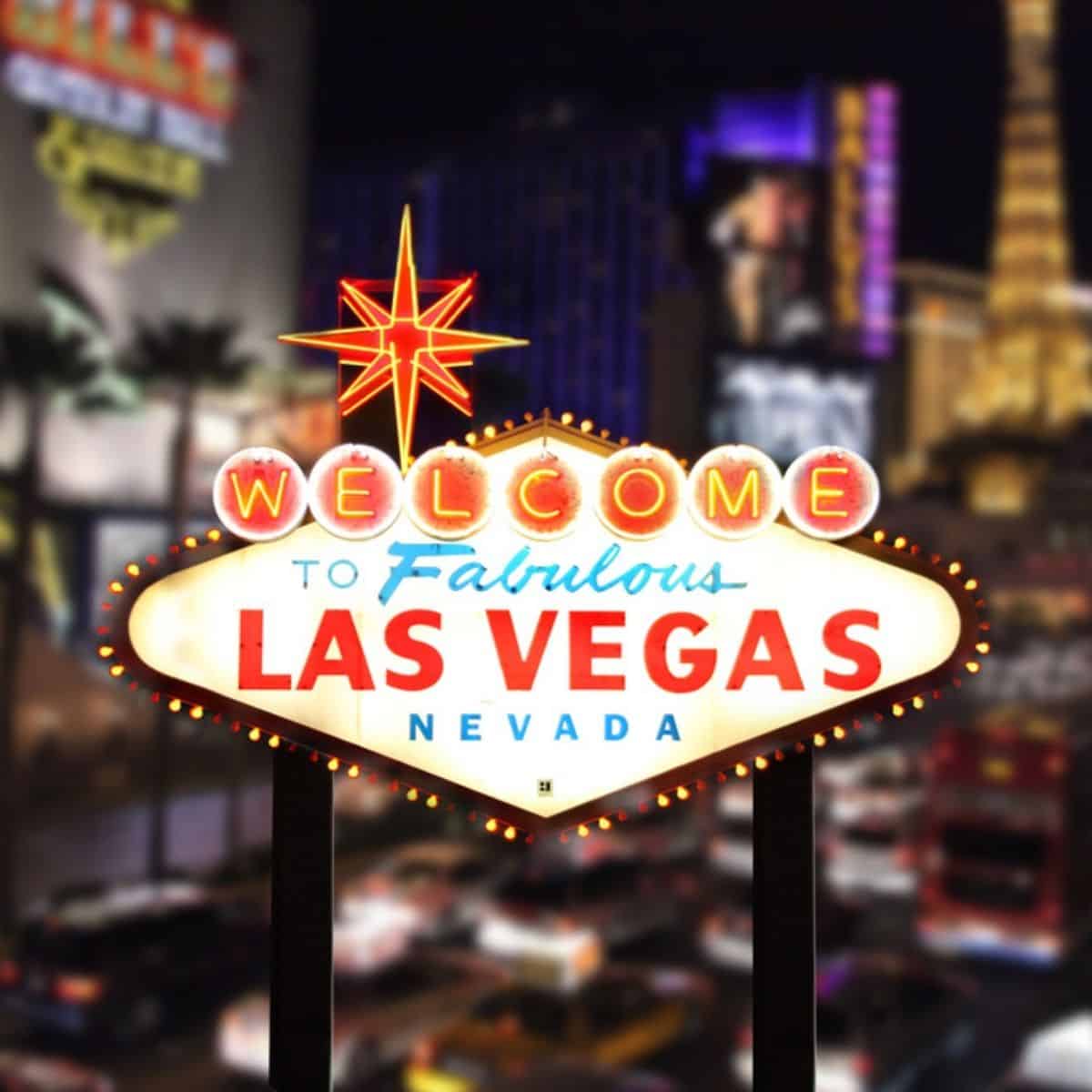 20 Best Things to Do in Las Vegas - Savvy Honey